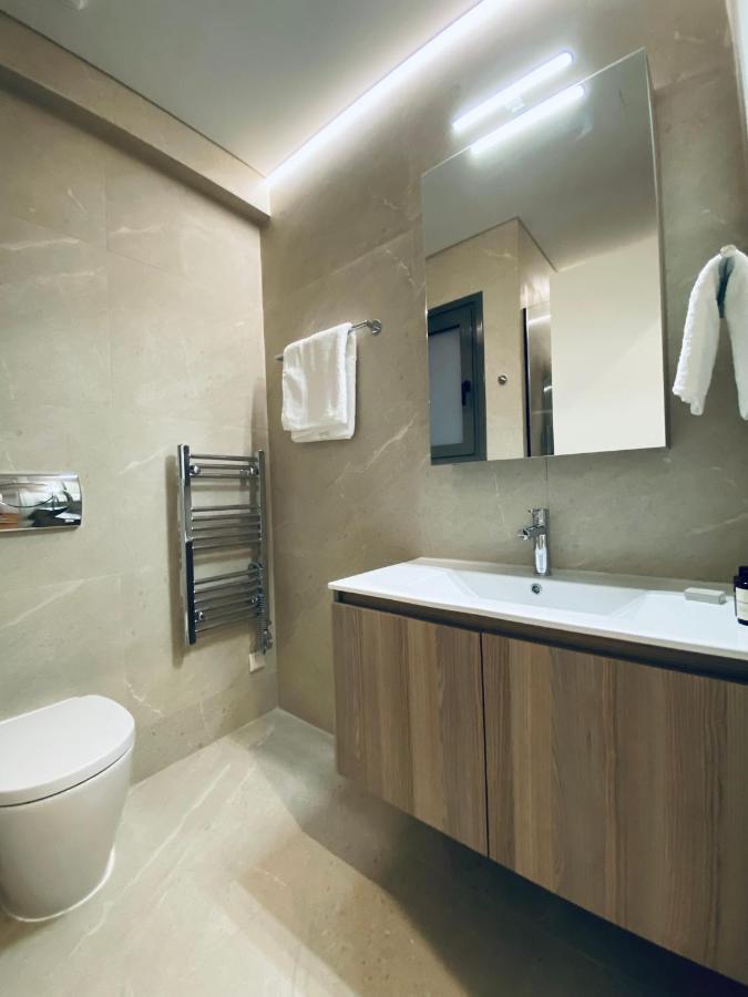 Athens Riviera 2-Bed Apt & Pool Access #Unoblu Bagian luar foto