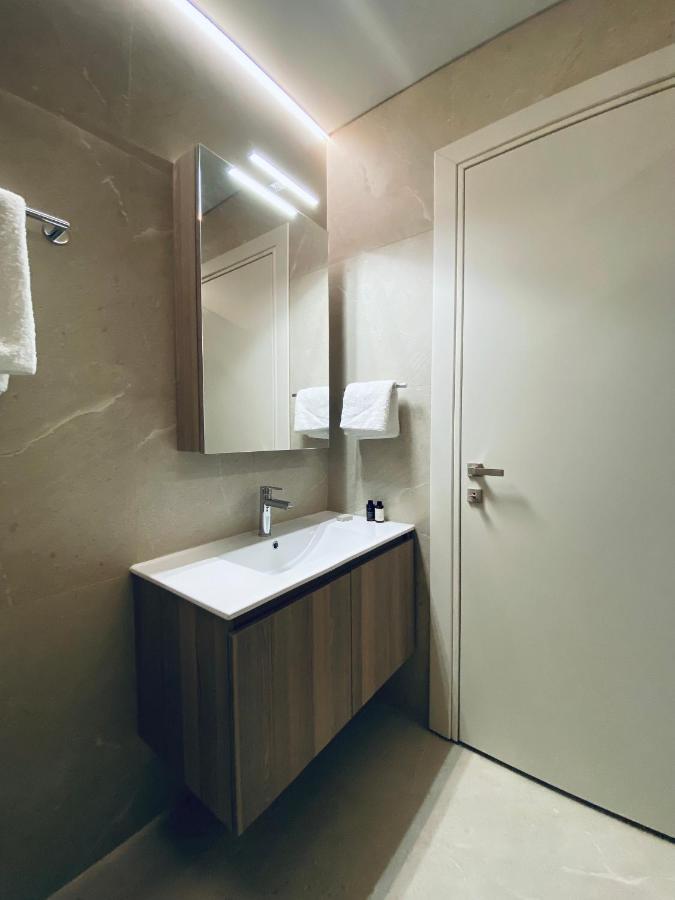 Athens Riviera 2-Bed Apt & Pool Access #Unoblu Bagian luar foto